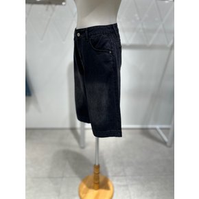 블랙 워싱 데님 하프 팬츠 605940