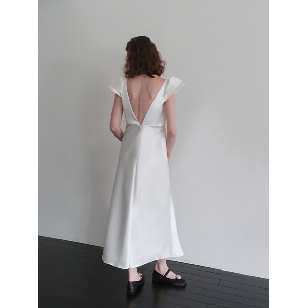 Sheen Ruffle Dress (white)