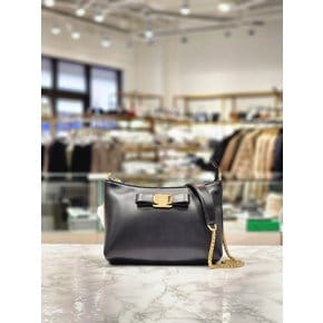 [파주점] [FERRAGAMO] 페라가모 여성 체인 크로스백 22-0819-780217