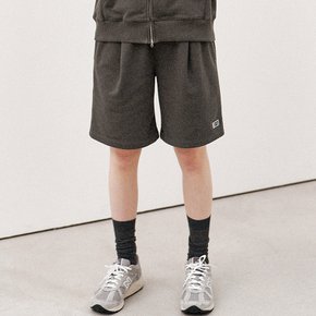 UNISEX 에센셜 코지 스웨트 하프 팬츠 [CHARCOAL] / SBD1U52041-WOMAN