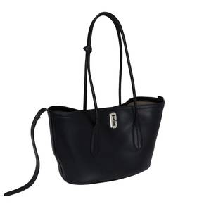 Pilota Leather Shopper L (필로타 레더 쇼퍼 라지) Black_ VQB2-1SP202-1BKXX