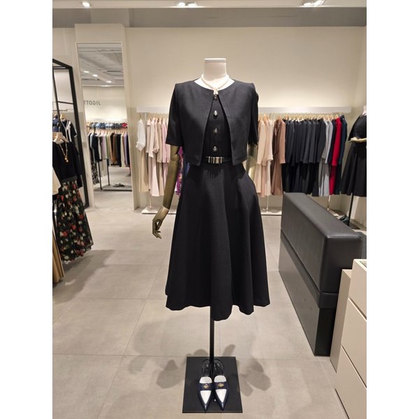 [파주점] 스퀘어 플레어 원피스 + 자켓 세트 JR5A0OP409