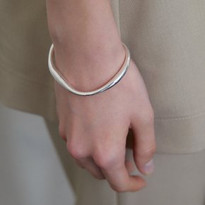 B080 Unique Open Bracelet