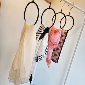 소품 스카프 옷걸이