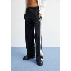 4806499 adidas FIREBIRD LOOSE TRACK - Tracksuit bottoms black