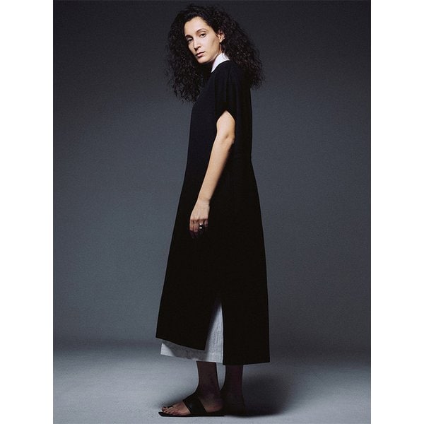 Ultra Fine Merino Wool Drawstring Waist Dress_Black