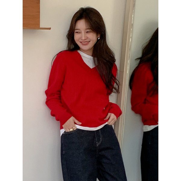 V-Neck Cable Knit Red AT5SWF031RD