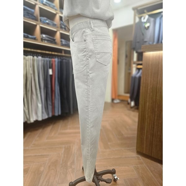 [여주점] 코오롱 브렌우드 남성 슬렌더핏 가먼트다잉 컬러 데님 청바지 BRPDM26621IVX