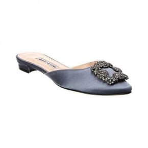 4453306 Manolo Blahnik Hangisimu Satin Flat