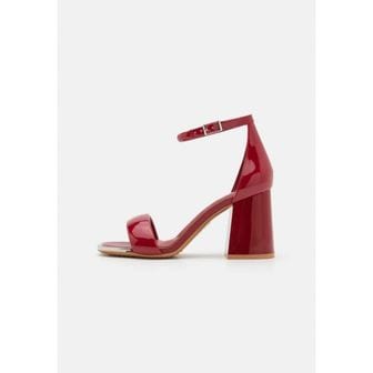 DKNY 5066764 DKNY SCARLA ANKLE STRAP - Sandals ruby