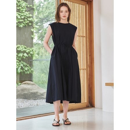 Nouve 슬리브리스 플리츠 드레스 - 네이비 / Sleeveless Pleats Dress - Navy