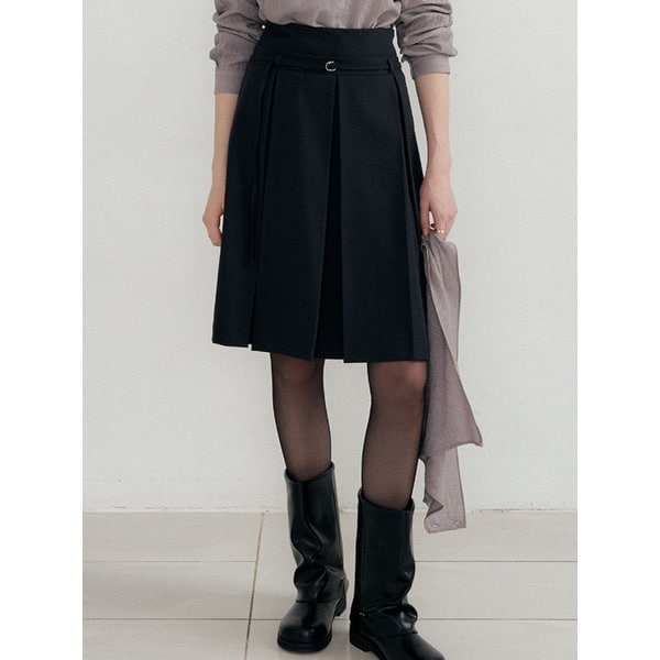 comos 1567 wide obi pleated skirt (charcoal)