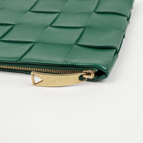 https://image-cdn.trenbe.com/resale-product-photo/875920/1793093177148-fffa7a4d-0c09-41ce-b82c-e97ae26631fd.JPG