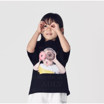 아크메드라비 KIDS BABY FACE DOUNUT 1 SHORT SLEEVE T-SHIRT 키즈반팔 도너츠1  블랙