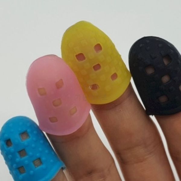 확대된 대표 실리콘 손가락골무 XS 손가락보호대 손톱보호대 손톱골무 손톱커버 엄지골무