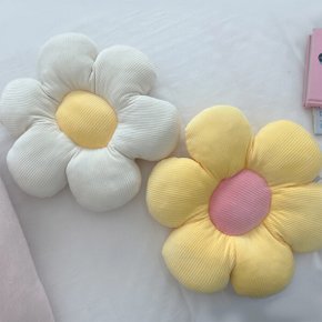 데이지 꽃 플라워 방석 소파 쇼파 사무실 방석 2컬러 Daisy Flower Cushion Pillow on Sofa Couch 2 Colors