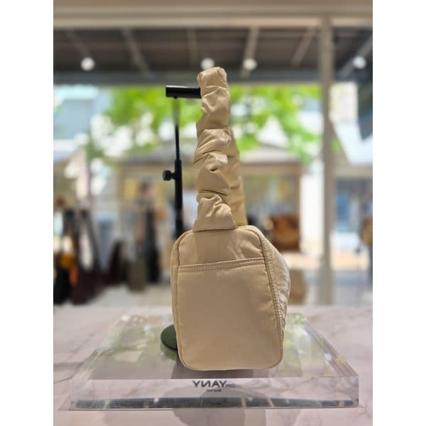 [부산점] 스크런치 숄더백 OAFBSD71 003