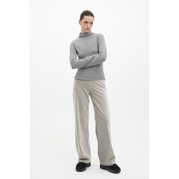 울 블렌디드 터틀넥 티셔츠 J915402510081