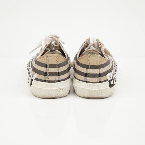 https://image-cdn.trenbe.com/resale-product-photo/893155/1792402219935-69f248b4-1daf-4249-b4a8-de3d763ab6b8.JPG