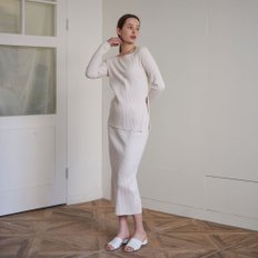 [30% 할인가 판매] Wide Rib Slit Long Sleeve (Ivory)