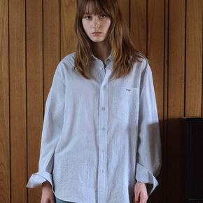 Classic tomboy shirt Pale blue stripe