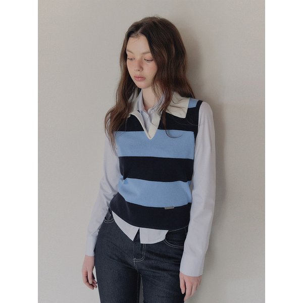 컬틴 카라 스트라이프 배색 슬리브리스 니트