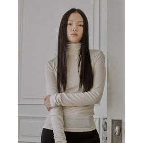 ESSENTIAL RIBBED WOOL TURTLENECK / IVORY