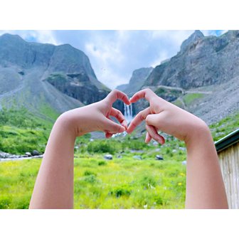 하나투어 백두산(북파+서파)/연길 4일 베스트셀러 리무진 루프탑온천욕 천지2번 확률2배