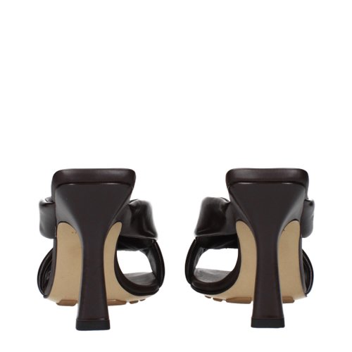 보테가 베네타 여성 샌들 FW25 827612V3H902113
