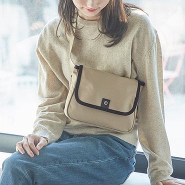 아이띵소 SNAP BODY BAG