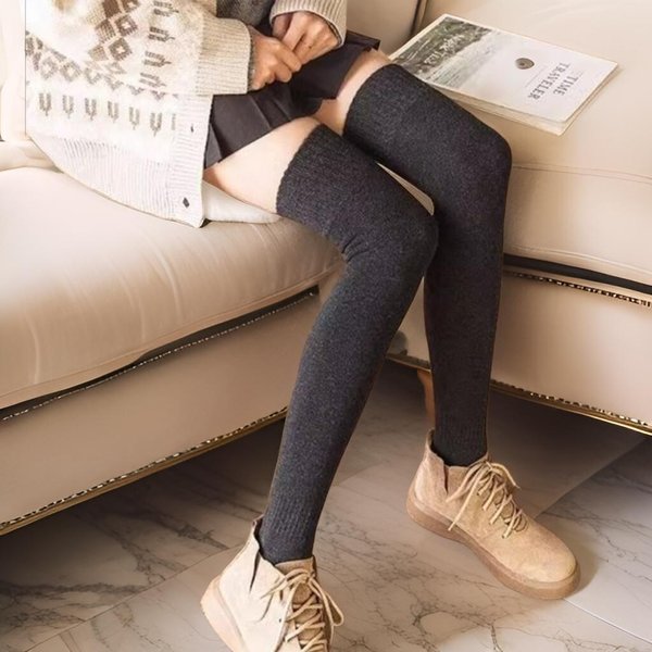 [옷자락] 여성 롱 하이 보온 무릎 겨울 데일리 니삭스 양말