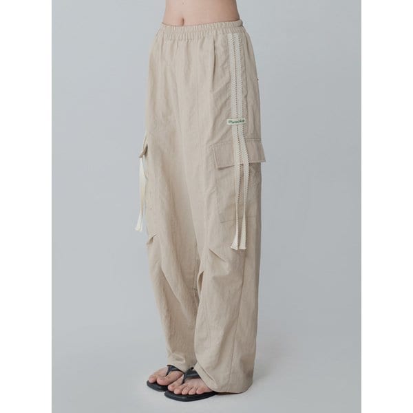 PINTUCK TAPING CARGO PANTS_BEIGE