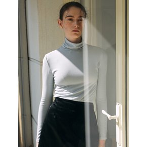 CLASSIC TURTLENECK TOP_IVORY