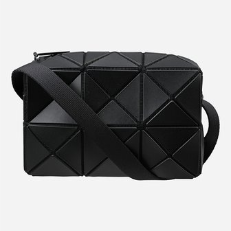 이세이미야케 [시흥점] 5F BB58AG661 16 바오바오 큐보이드 숄더백 매트 블랙