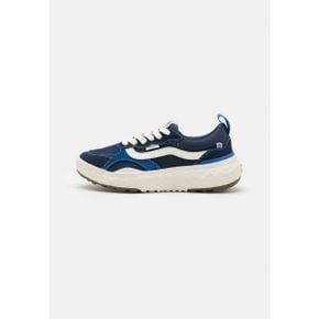 5572102 Vans MTE ULTRARANGE NEO VR3 UNI - Trainers navy/true blue