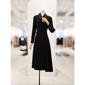 [파주점] [더아이잗컬렉션]메탈 피크드 라펠 플레어 원피스 CR2A0OP761