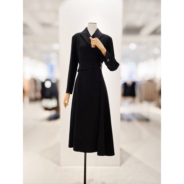 [파주점] [더아이잗컬렉션]메탈 피크드 라펠 플레어 원피스 CR2A0OP761