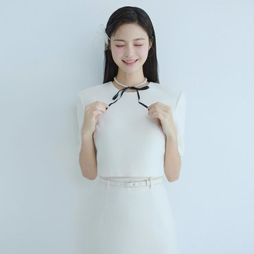 잇미샤 [24 S/S] 잇미샤 진주 장식 크롭 셋업 블라우스 ITO4ZBL500