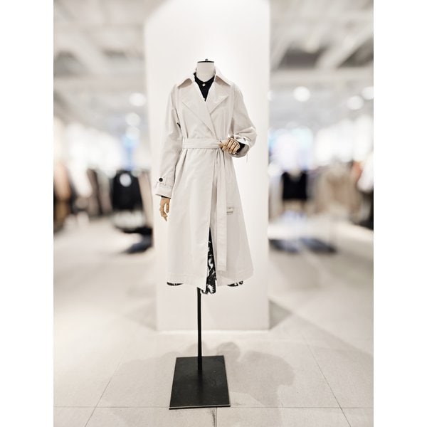 [파주점] [더아이잗컬렉션]라펠 칼라 더블 벨티드 트렌치코트 CS3B0TC421