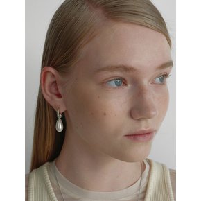Teardrop Pearl Silver Earrings
