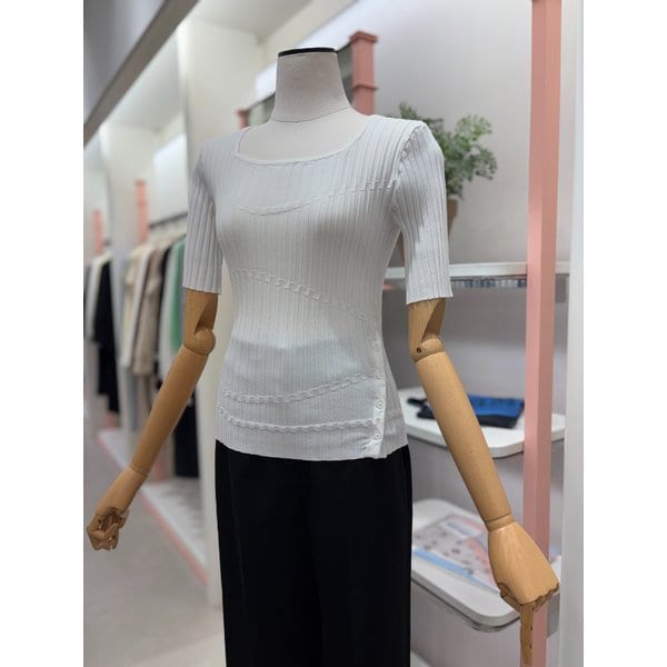 [여주점] 여성 스퀘어넥 하프 슬리브 니트탑(ITQ4KPO850)