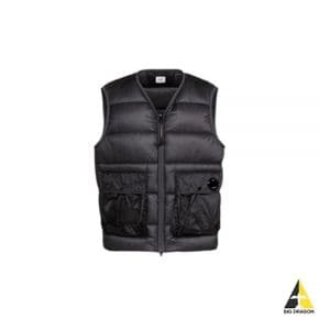 CP컴퍼니 D.D. Shell Down Vest (15CMOW203A 006099A 999) (DD 쉘 다운 베스트)