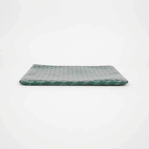 https://image-cdn.trenbe.com/resale-product-photo/894415/1792748644365-e12fcebf-6676-4174-9b57-7cbf44520b27.JPG