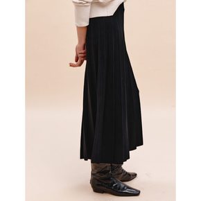 Pleats Knit Skirt Black (WE425UC225)