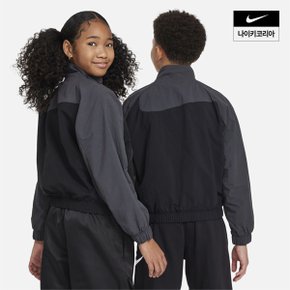 키즈 나이키 스포츠웨어 앰플러파이 주니어 우븐 풀 지퍼 재킷 NIKE FN9134-010