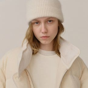 PF24 Angora Knit Beanie Cream