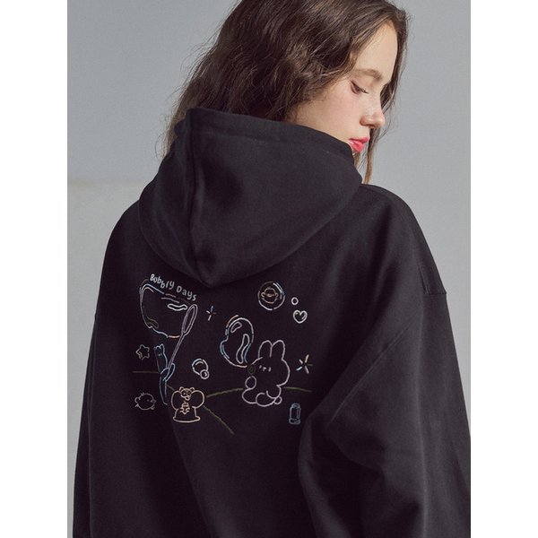 버블리 자수 후드티 블랙