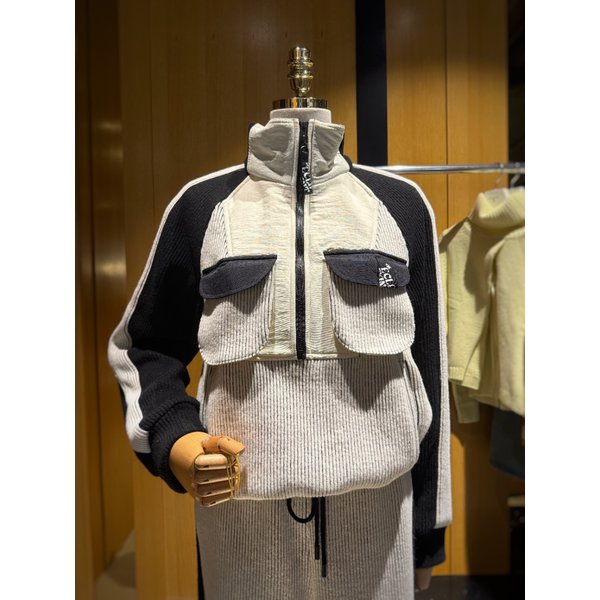 [시흥점] 여성 컬러 배색 밑단 스트링 루즈핏 티셔츠 (ER4CL560)