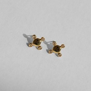 Clover earring (2024fw43)