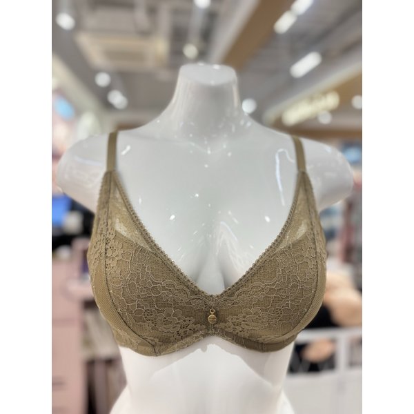 [여주점] 감각 레이스 볼륨업 노와이어 푸쉬업 브라 [VBRW424A_C] KA